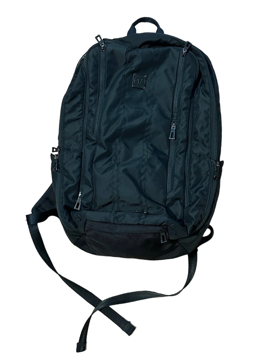 EUC lululemon hiking backpack The New lululemon HIKE Range Will Have You Ready for  main image 3