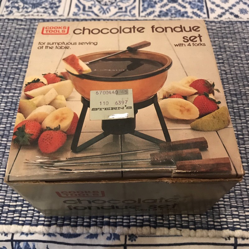 Vintage 1983 Cooks Tools Chocolate Fondue Set w/ 4 Forks in NIB never Used Vtg