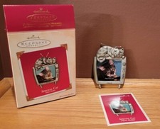 Hallmark Keepsake 2003 Special Cat Photo Holder Ornament