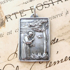 St Francis of Assisi Feeding the Birds Large Medal - Sterling Silver Antique Rep