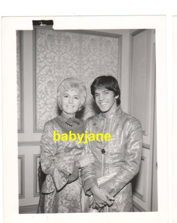 BARBARA STANWYCK SAJID KAHN ORIGINAL 4X5 PHOTO 1969 TV'S THE BIG VALLEY