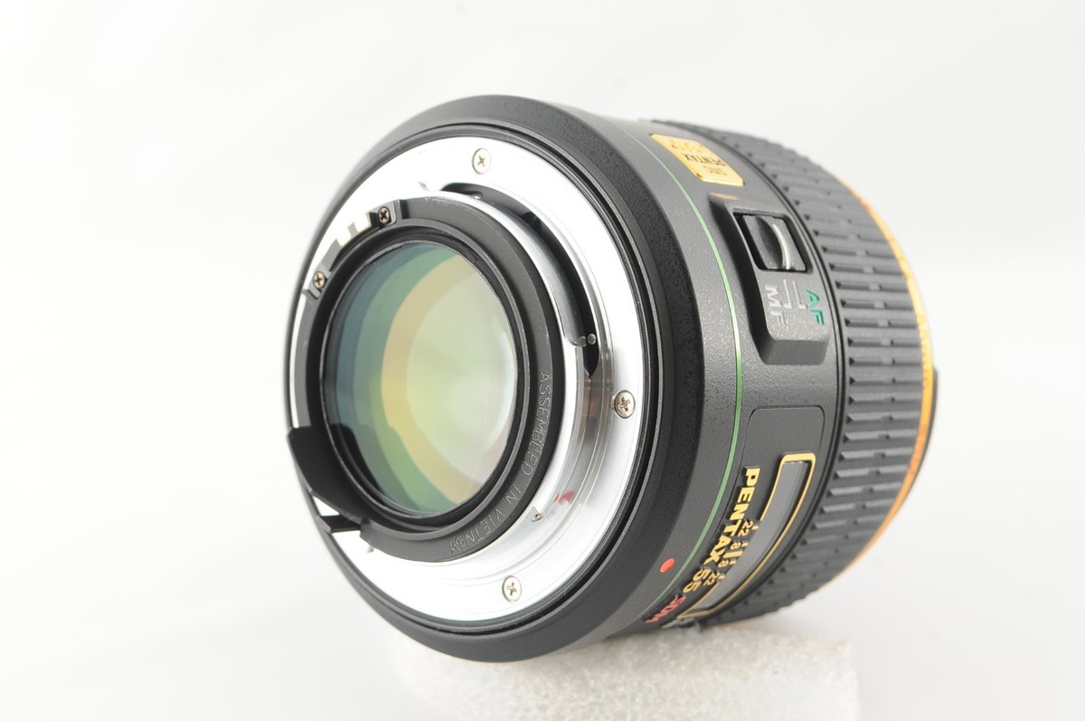 Mint w/ Hood] SMC PENTAX DA 55mm f/1.4 SDM Prime Star Lens