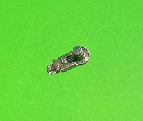 Spur N - Anschlussklemme einpolig - Minitrix 66530 | Condition: Gebraucht