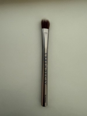 Urban Decay Pro Collection blending makeup brush