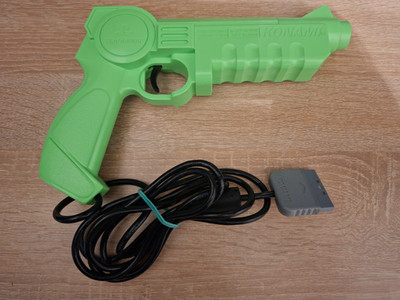 Sony Playstation PS1 Light Gun Hyper Blaster Controller grün, Konami, top selten