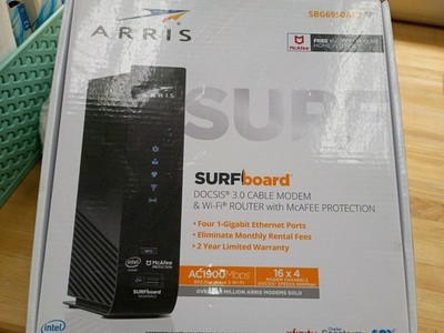 NETGEAR Nighthawk AC1900 Dual Band Cable Modem Router Black, Model C7000v2
