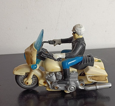 Vintage Police Motorcycle, Everbright Toys 5” Highway Patrol 1980s