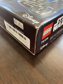 LEGO Star Wars: Kylo Ren's Command Shuttle (75104)