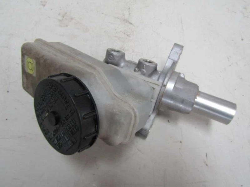 2009-2018 NISSAN 370Z Heritage ABS Brake Master Cylinder Fluid Reservoir Bottle - Image 2 of 4