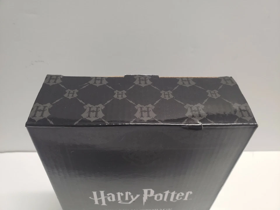 Harry Potter Ariana Dumbledore Secret Compartment Picture Frame - Image 2 of 4