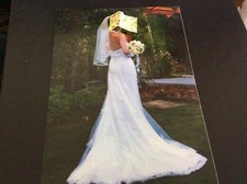 1000 Original price Galina Signature David  s Bridal Wedding Dress. Size 2 .