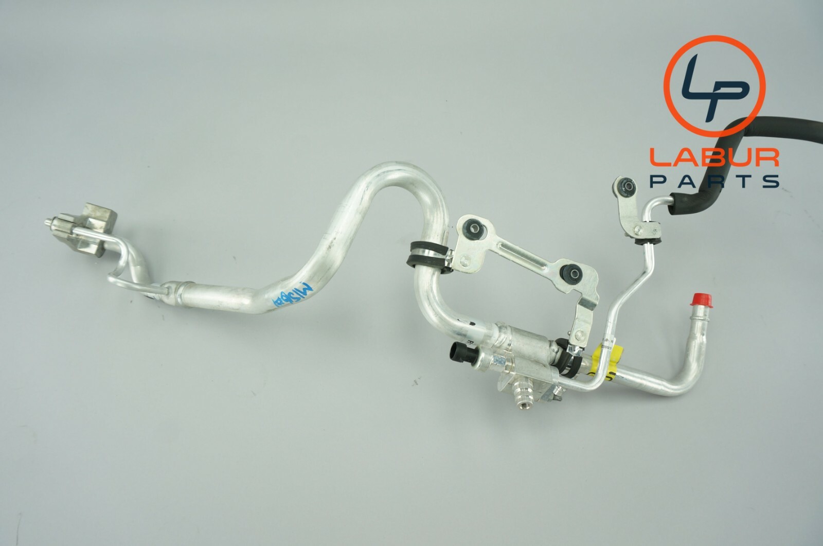 M156 Maserati 14-17 Quattroporte A/C Condenser Pressure Line Hose Pipe Z1914