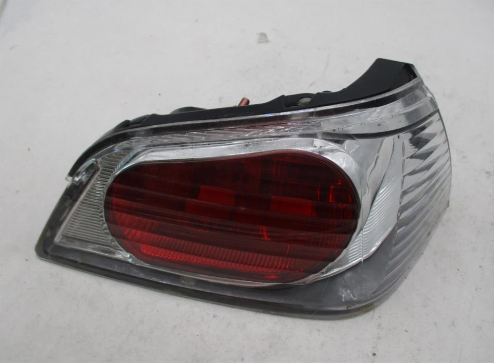 Piezas de bicicleta grandes Honda Goldwing GL1800 maletero derecho luz freno carcasa 952-776 Foto 2 de 4