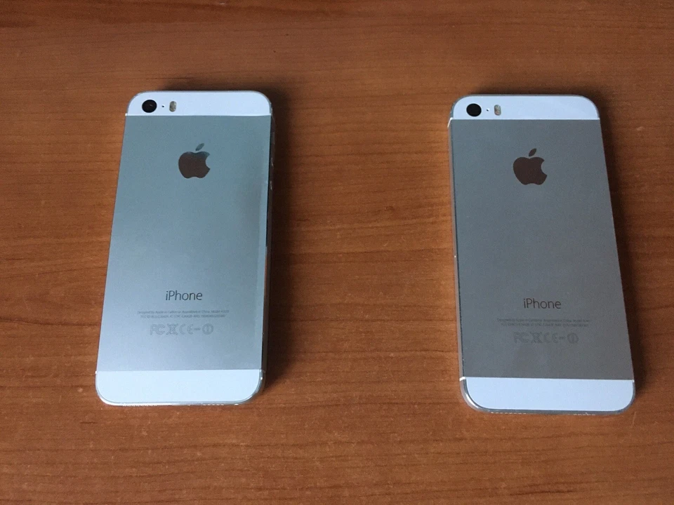 x2 iPhone 5s Per Pezzi Di ricambio. - Immagine 2 di 2