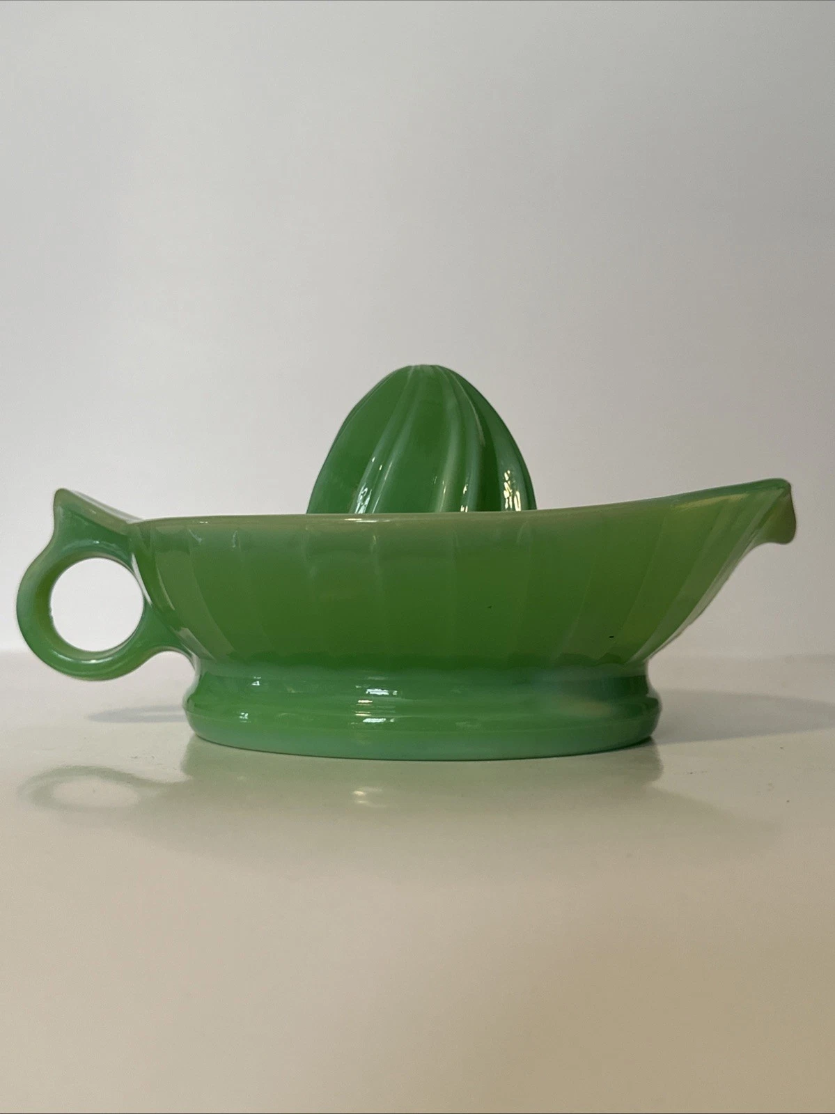 Vintage Jadeite Citrus Juicer Reamer Jeanette Glass Co Reamer Mid Century 1950
