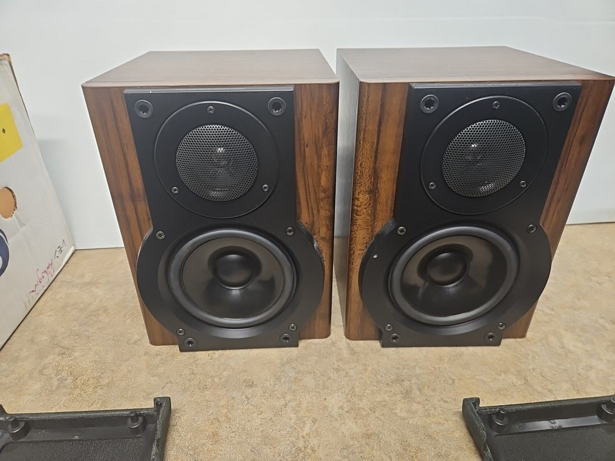 AIWA Bookshelf Speakers SX-LM10 40 Watts 6 Ohms 2-Way Brown