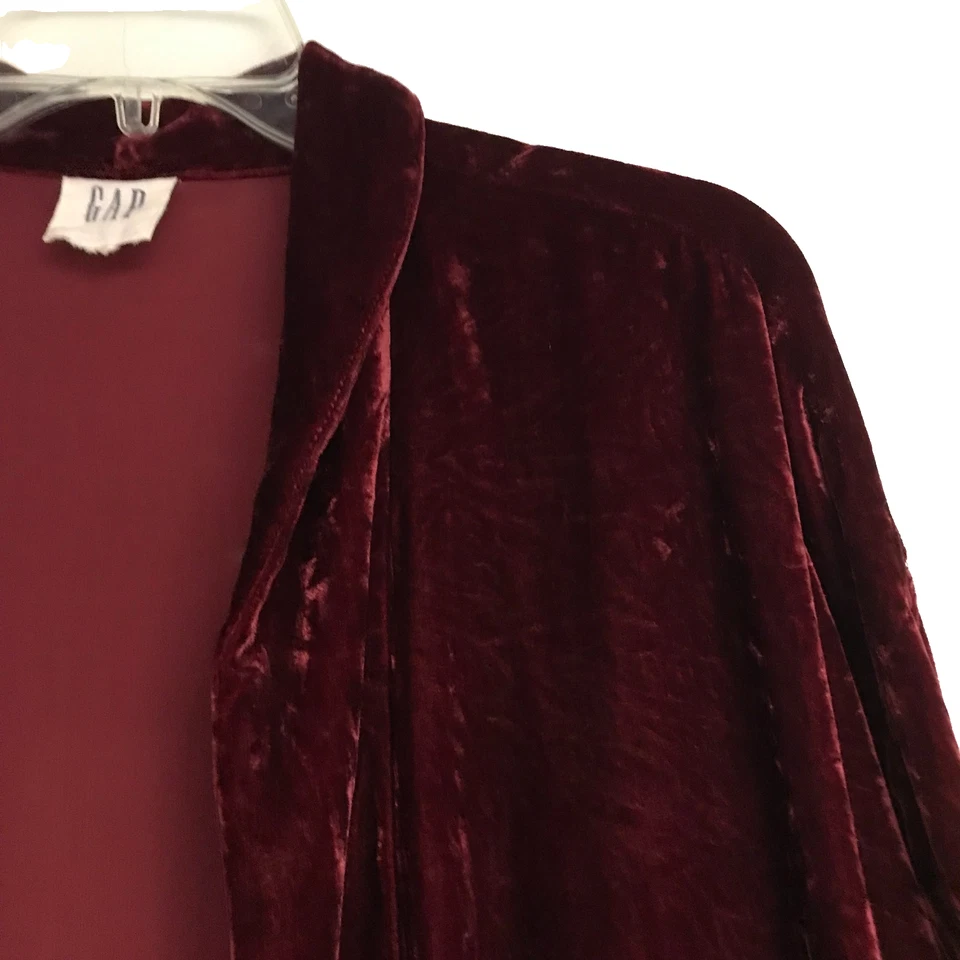 Chaqueta de Terciopelo Roja Corta Mediana GAP Manga 3/4 Cuello Frontal Abierto Bolsillos Forrados Foto 3 de 4