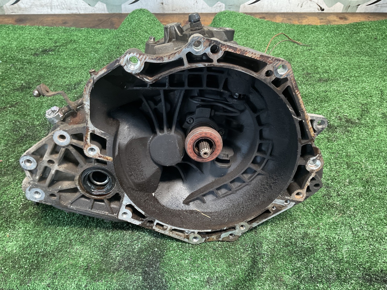 CAMBIO MANUALE COMPLETO PER OPEL Astra H Berlina 55352935 Diesel 1.7 (04>07)