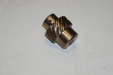 Oldsmobile Distributor Gear Bronze V8 Engines 260-455 Fit 0.491 Shaft 15 Teeth Oldsmobile Distributor Gear Bronze V8 Engines 260-455 Fit 0.491 Shaft 15 Teeth