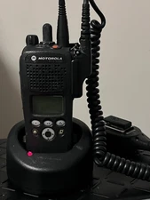 Motorola XTS2500 700-800 MHz P25 Digital Radio w microphone and charger