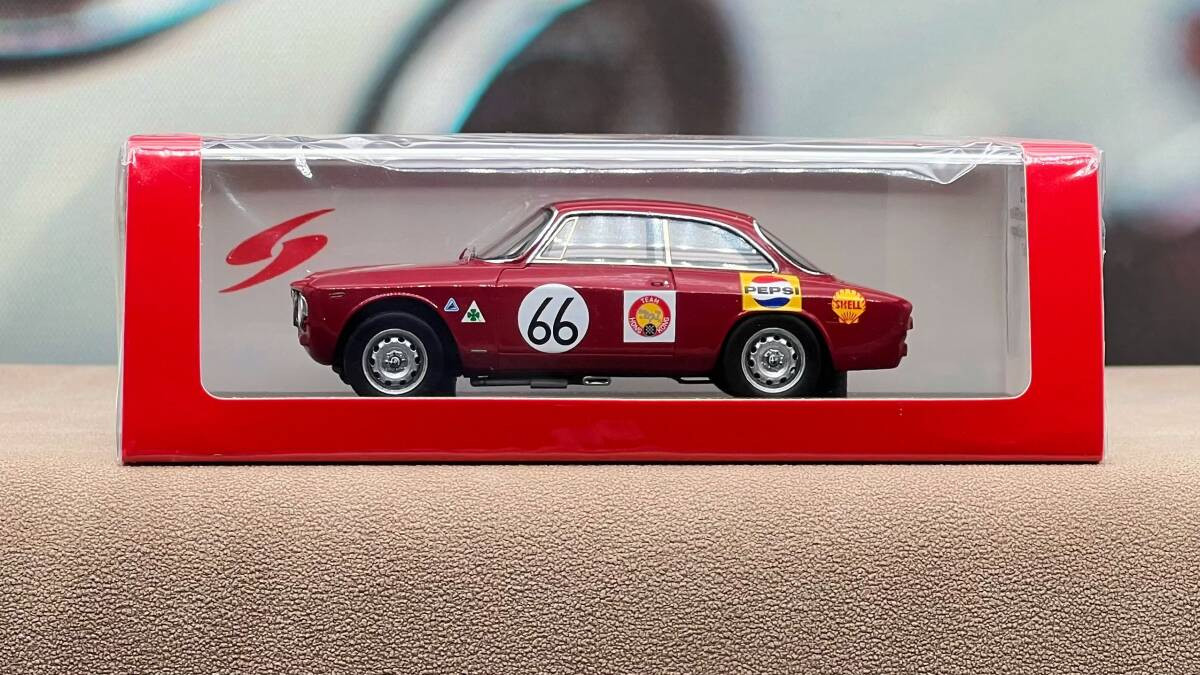 Spark 1/43 Alfa Romeo GTA 66 Hong Kong Singapore GP 1967 Spark 1/43 Alfa Romeo GTA 66 Hong Kong Singapore GP 1967