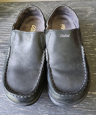 Olukai Moloa Boys Youth Black Leather Slip On Casual Loafers Size 13