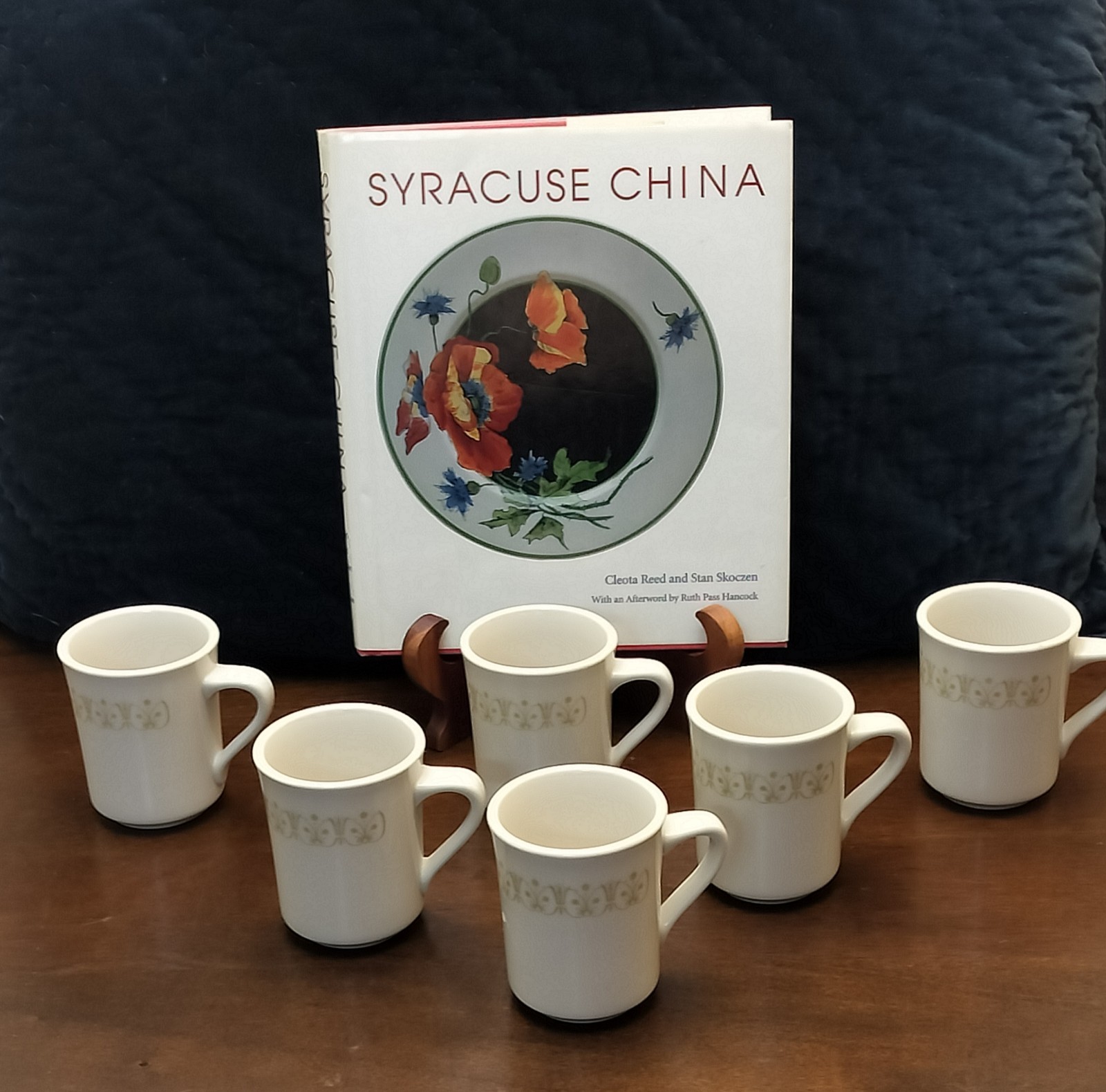 Set of 6 Syracuse China Coffee Mugs Classic Bronze Pattern Made 1980