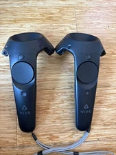 Pair HTC Vive Virtual Reality VR 2PR7100 Controller Wands