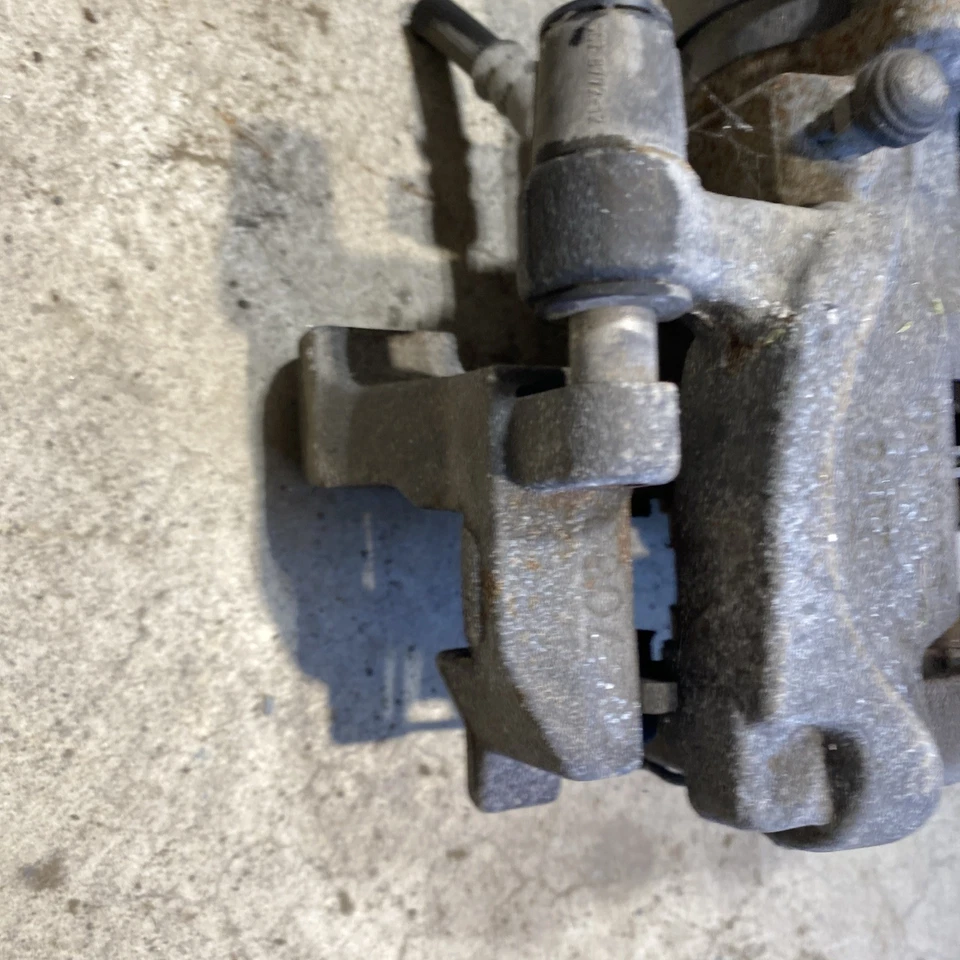 2020 2021 2022 2023 2024 Subaru Legacy 2.4 Xt Touring Rear Left Caliper - Image 4 of 4