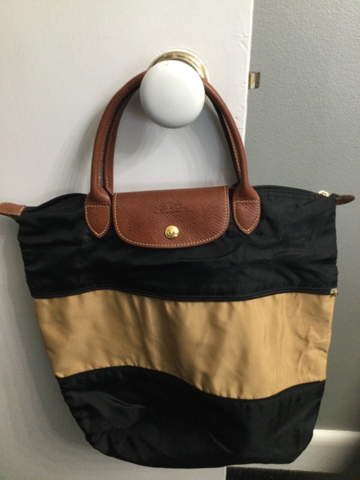 LONGCHAMP Authentic Expandable Folding Black Beig… - image 2