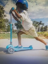 BLUE COLOR LIFEMASTER GLIDER KICK & ROLL 3-WHEEL SCOOTER, 3-7 AGE RANGE