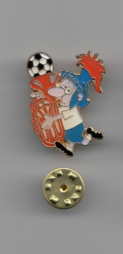 Netherlands Football Club pin badges Voetbal Logo Dutch Holland Ajax PSV Vitesse - Picture 37 of 37