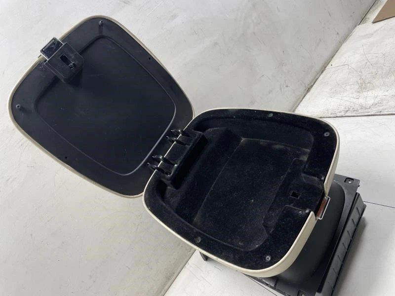 CADILLAC ESCALADE ESV 2007 2008 CONSOLE PISO CENTRAL APOIO DE BRAÇO PAINEL FÁBRICA - Imagem 4 de 4