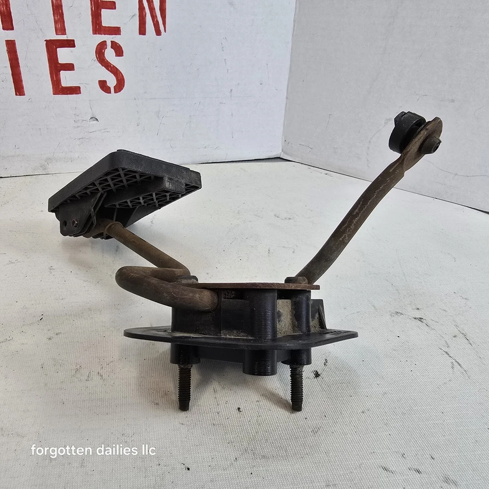 Педаль лазерного акселератора Dodge Daytona Turbo Z Chrysler 4227170 4307229 - Изображение 4 из 4