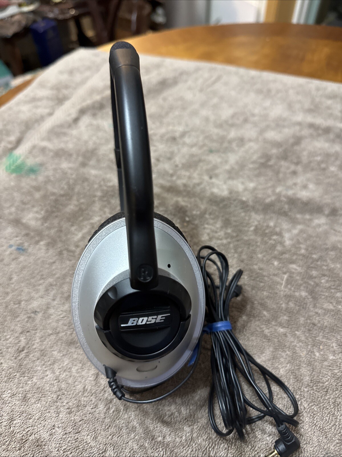 BOSE TP-1A Triport Over-Ear Wired Headphones Sound Travel Replacement Pads Needed-image