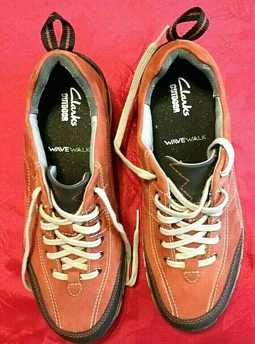 clarks wave trek red