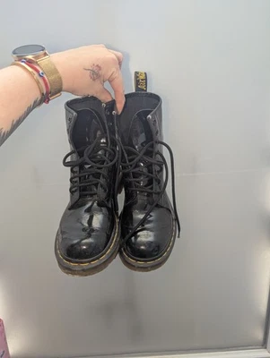 Dr. Martens - Photo 1/4