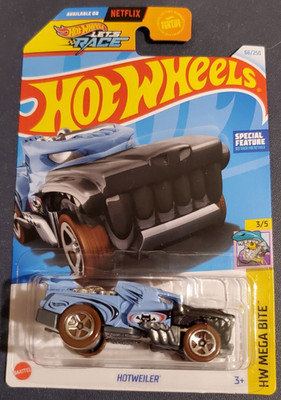 Hot Wheels Hotweiler HW Mega Bite 3/5