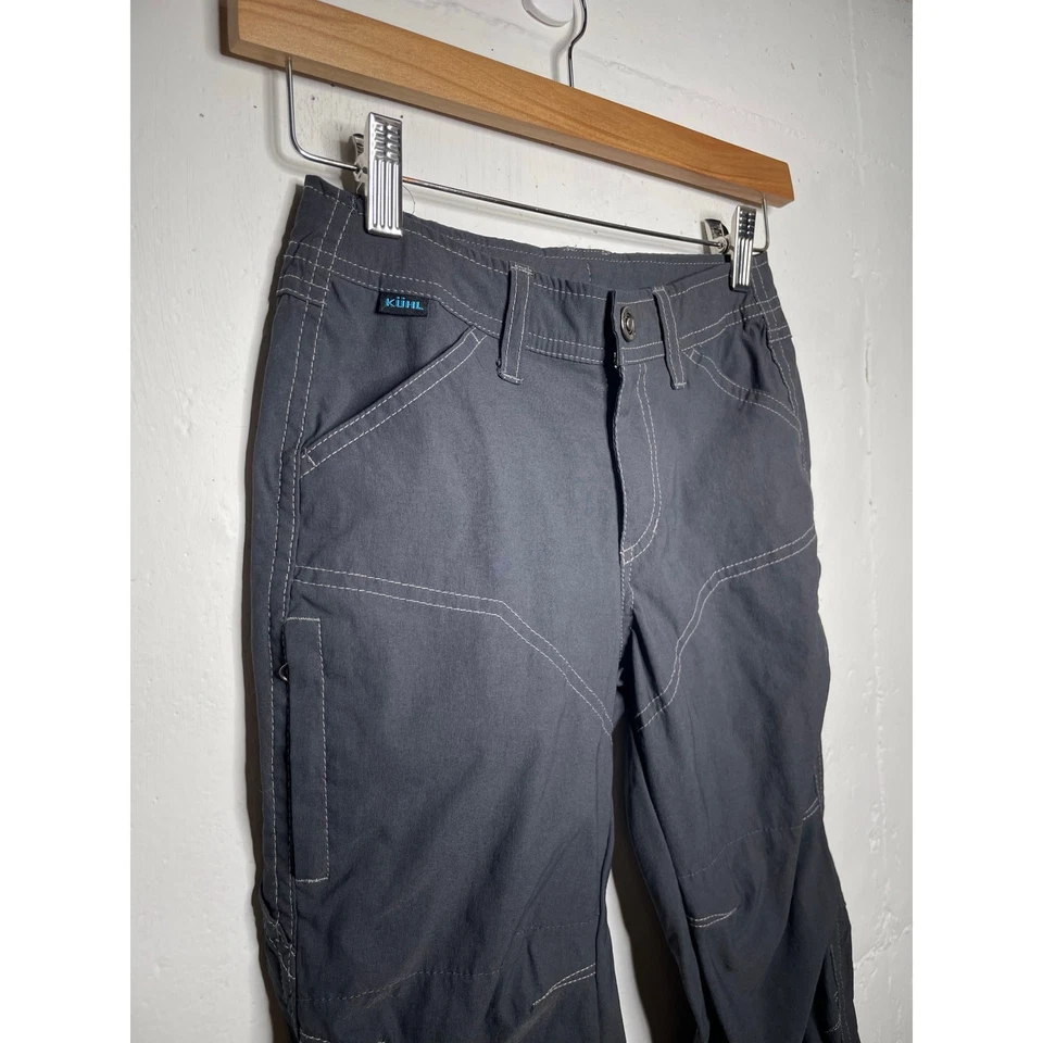 Calça KUHL Youth Renegade tamanho pequeno 7-8 cinza carvão  - Imagem 2 de 4