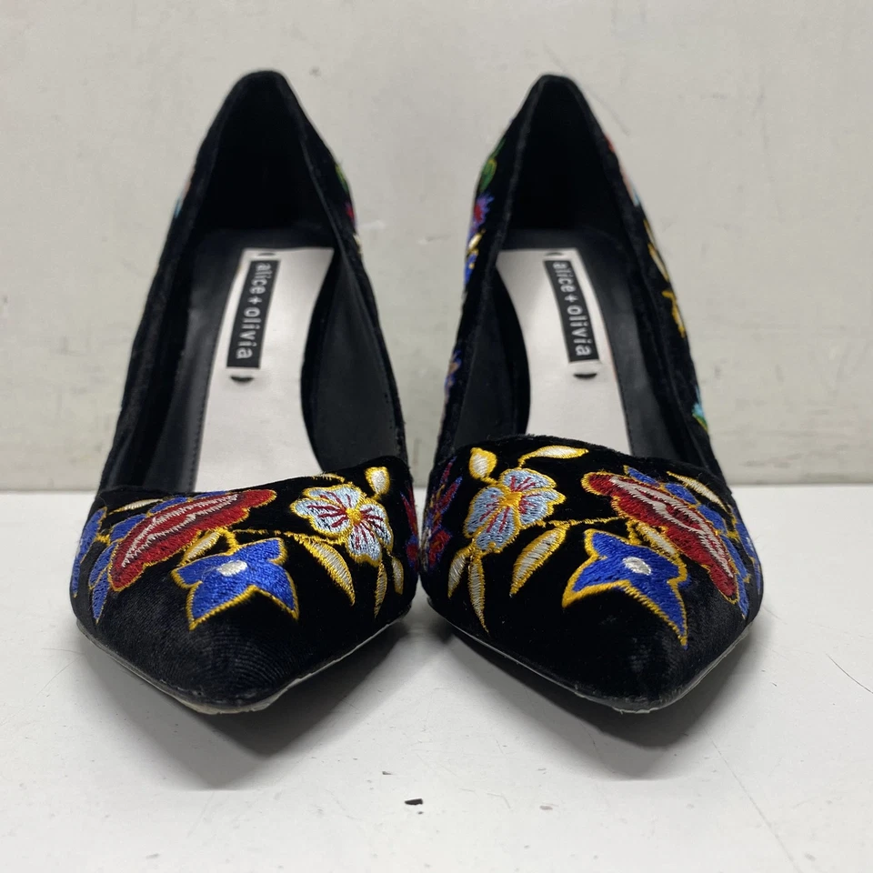 Alice Olivia Black Floral Embroidered Ultra High Heel Pumps Women's Size 10 - Image 2 of 4