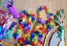 LOT   of   21   LUAU Party Supplies HAWAIIAN Decorations     PRE-OWNED — photo 3