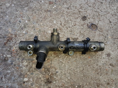 Audi A6 4F Verteilerrohr Druckspeicher Einspritzleiste 059130089D 059130090J