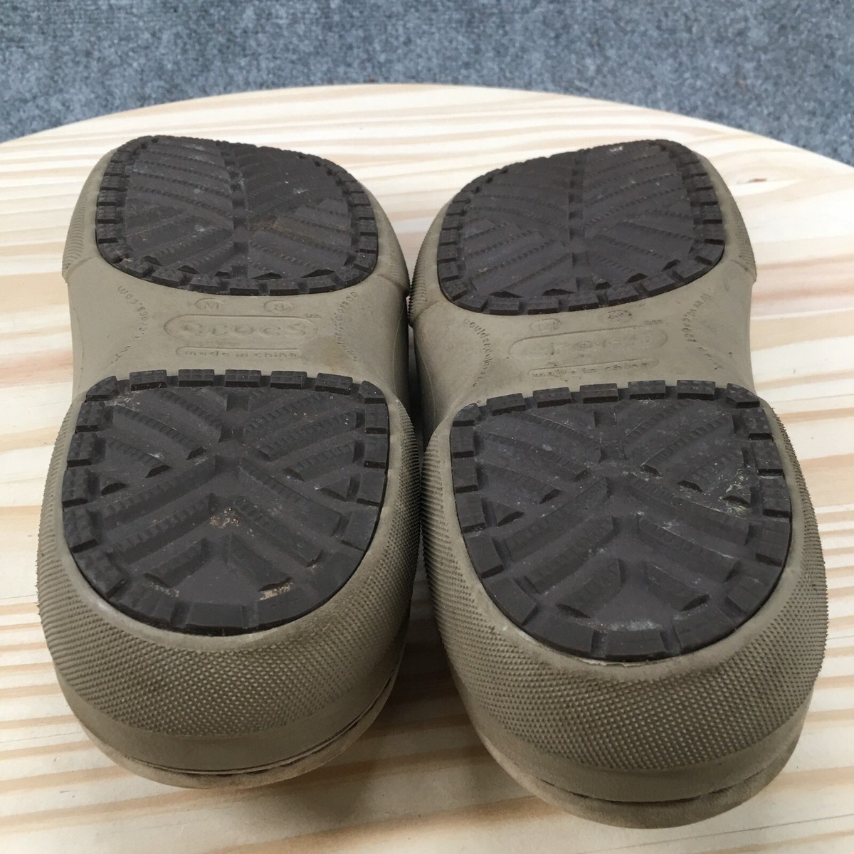 （ほぼ未使用品）希少　crocs レザータイプ　M size crocs (クロックス) の商品一覧 | スニーカー・ファッションの