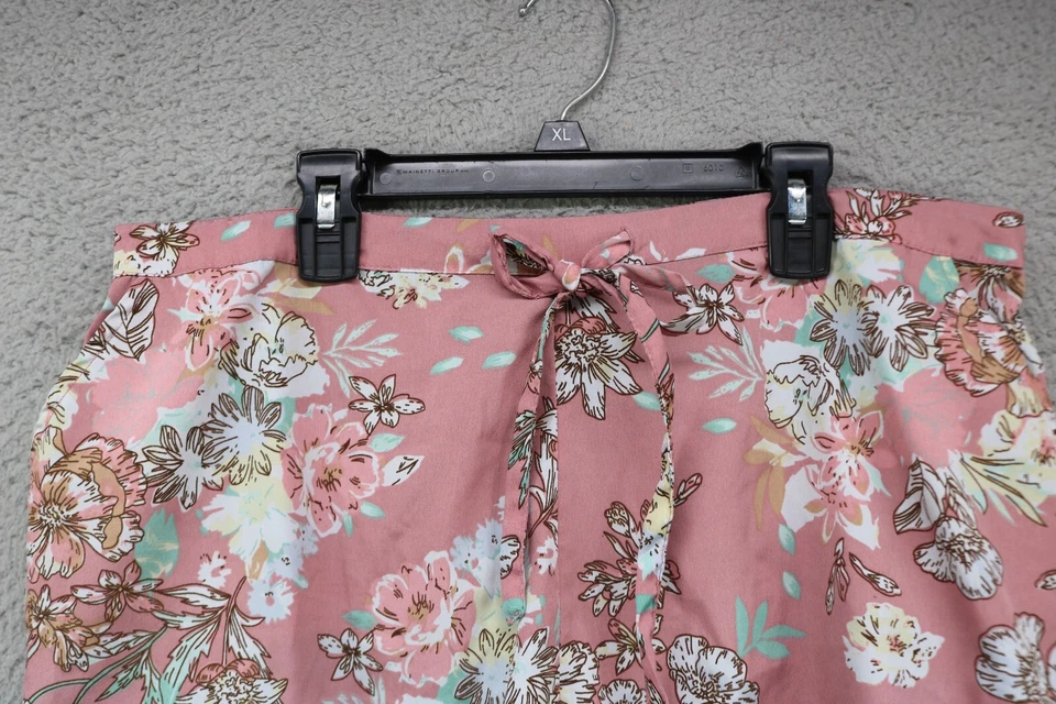 Cupcakes & Cashmere Pajama Set-Shorts-Size 1XL-Drawstring-Pockets - Image 4 of 4