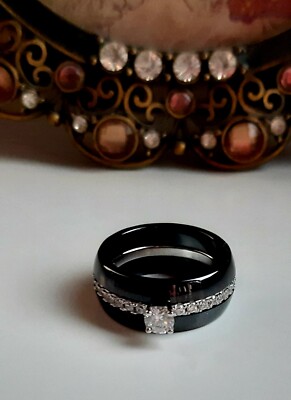 Ring aus schwarzer Keramik/925 Silber & Zirkonia°.