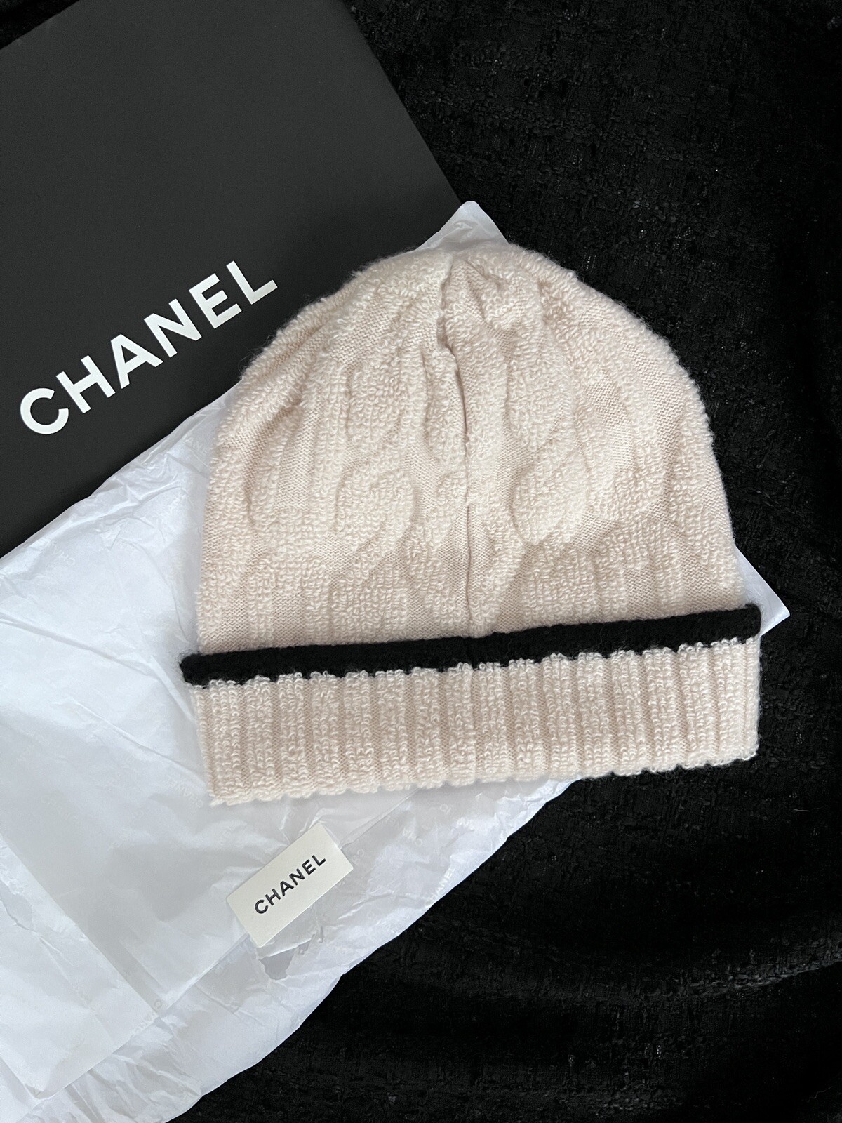 Auth BN Chanel CC Logo Ivory Cashmere Knit Beanie image 3