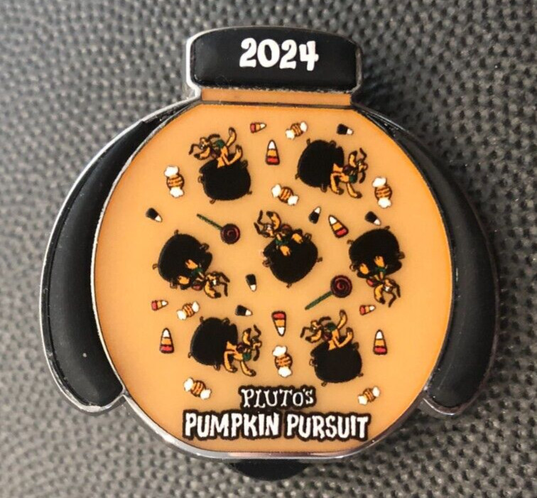Disney pin 171333 Pluto Pumpkin Pursuit 2024 Free-D Glow in the Dark halloween