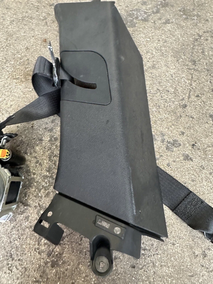 LINCOLN AVIATOR 2020-2023 TRASERO DERECHA SEGUNDA FILA CINTURÓN DE SEGURIDAD RETRACTOR FABRICANTE DE EQUIPOS ORIGINALES LB5BS611B68A Foto 3 de 4