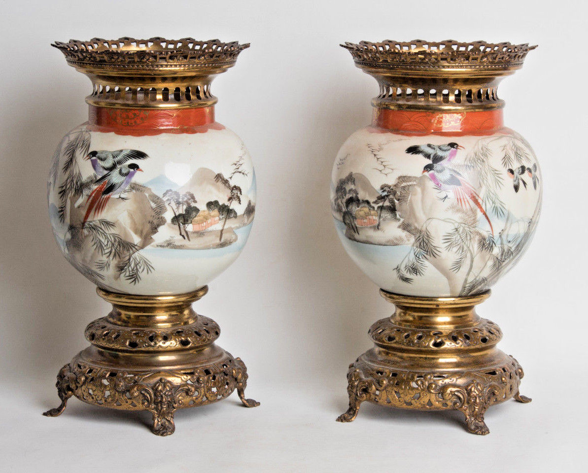 Japan 20. Jh. Paar Vasen - Pair Of Japanese Seto Style Porcelain