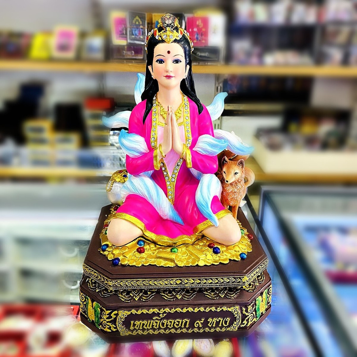 額　タイランド　飾り Large Statue Lady Fox 9tail Kuba Kritsana Treasure Pink